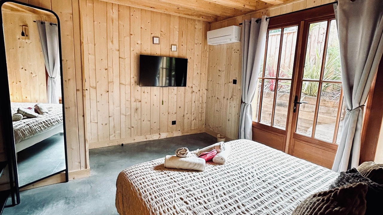 Photo of Bedroom in Le Canon