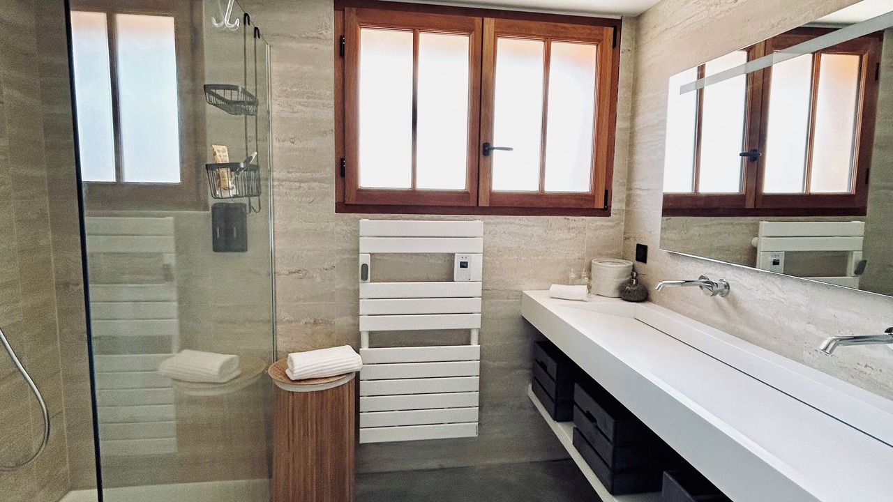 Photo of Bathroom in Le Canon