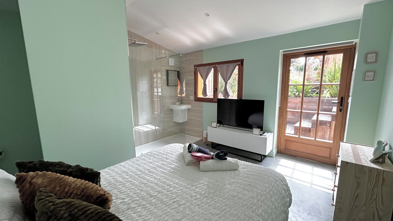 Photo of Bedroom in Le Canon