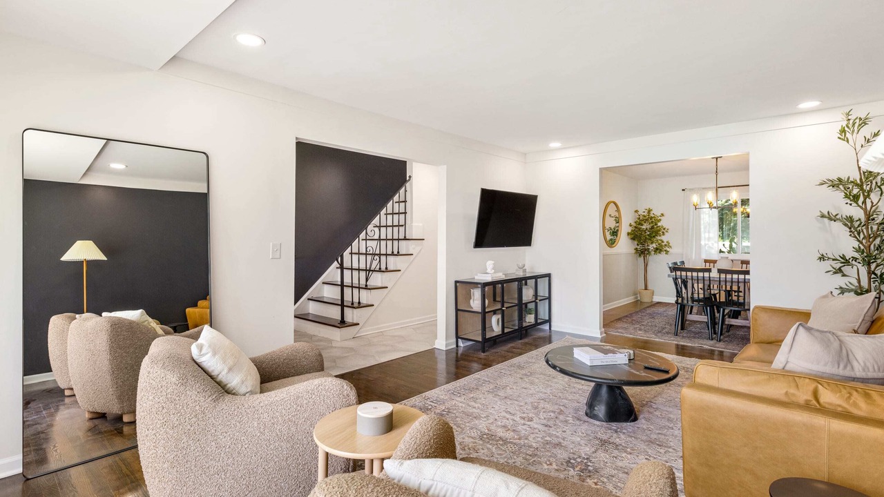 Photo of Livingroom in Clinton Township