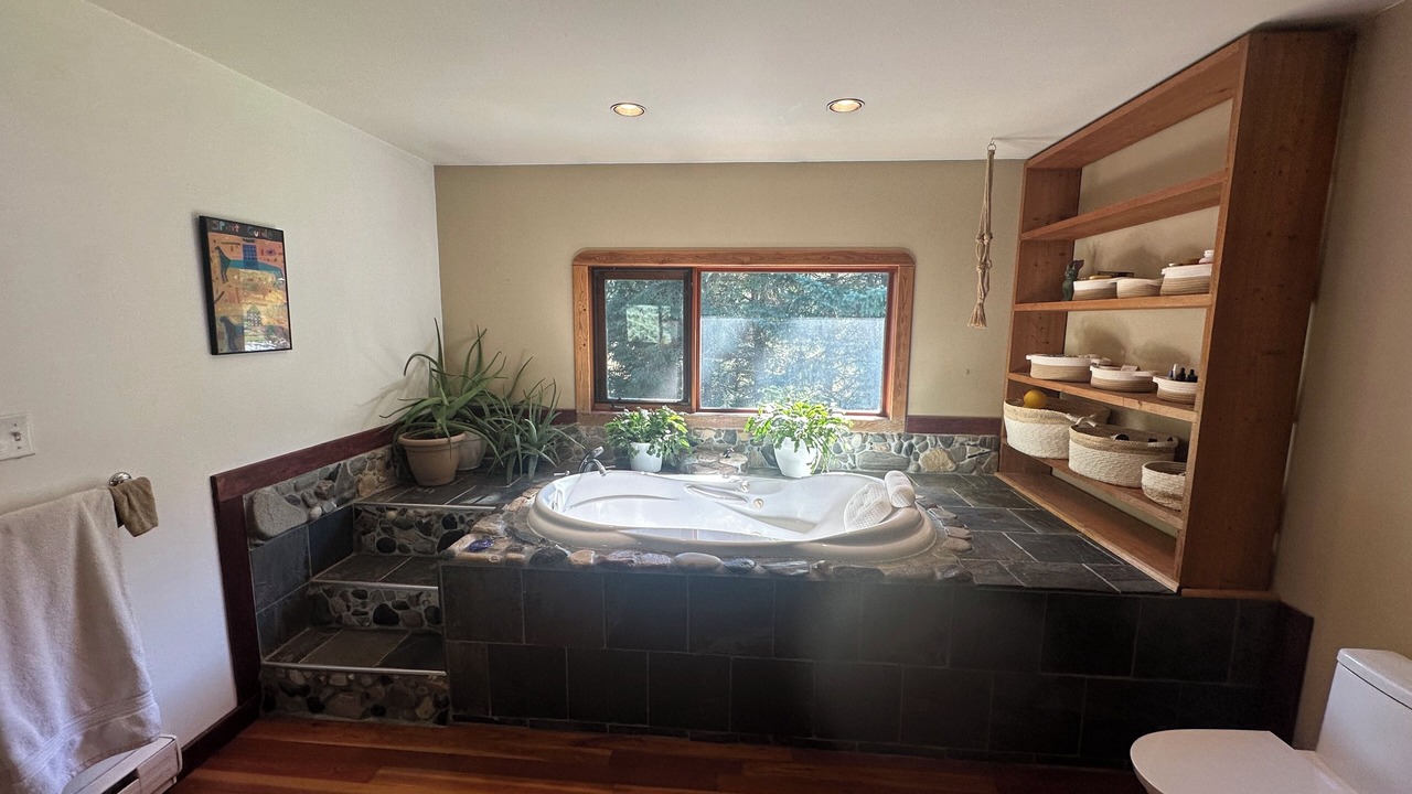 Photo of Bathroom in Ymir
