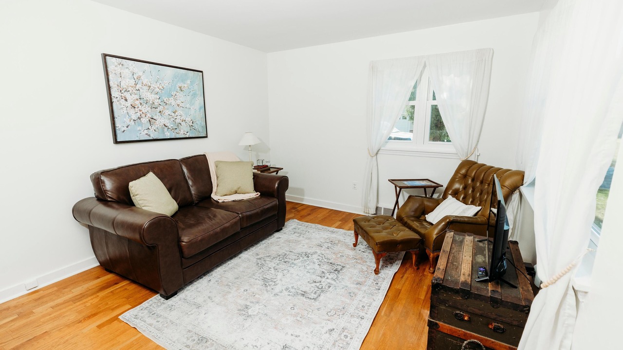 Photo of Livingroom in Ionia