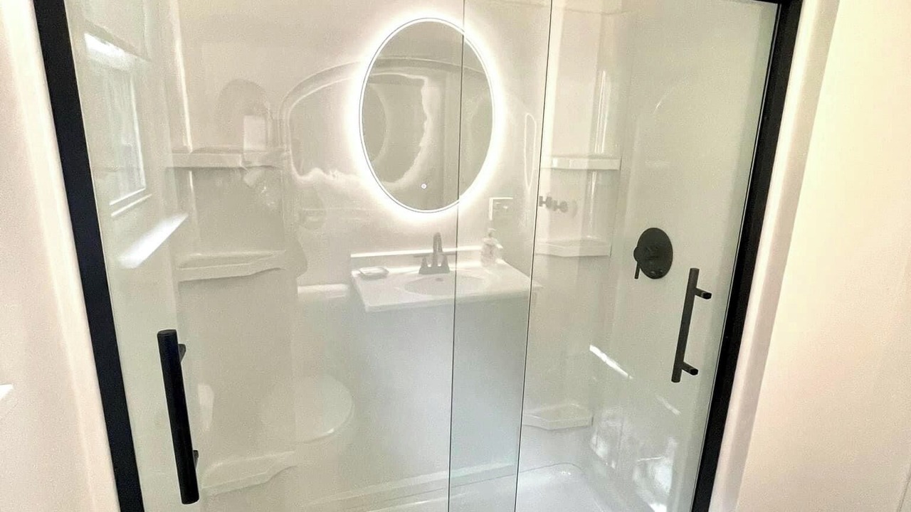 Photo of Bathroom in Ionia
