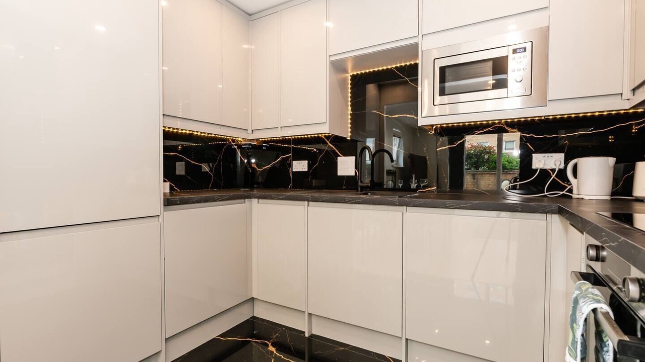 Photo of Kitchen in Feltham West