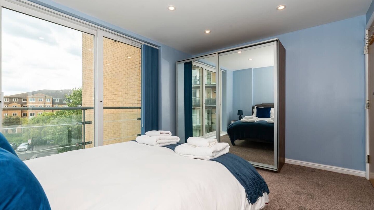 Photo of Bedroom in Feltham West
