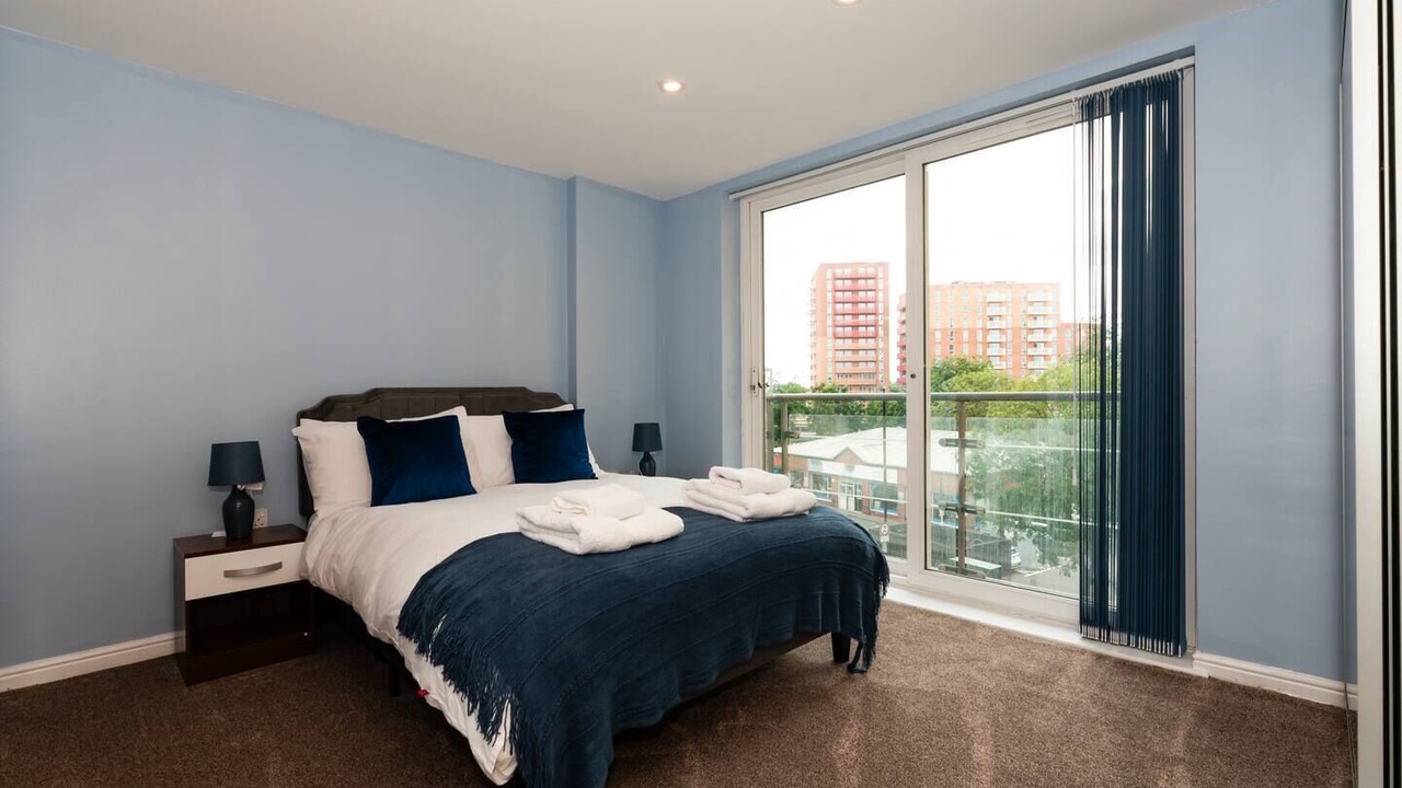 Photo of Bedroom in Feltham West