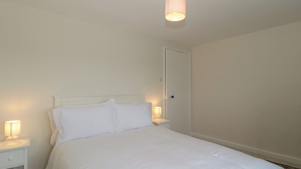 Photo of Bedroom in Stoke-sub-Hamdon
