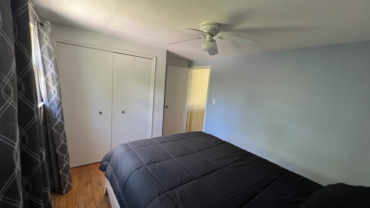 Photo of Bedroom in Flint
