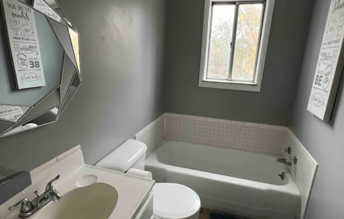 Photo of Bathroom in Flint
