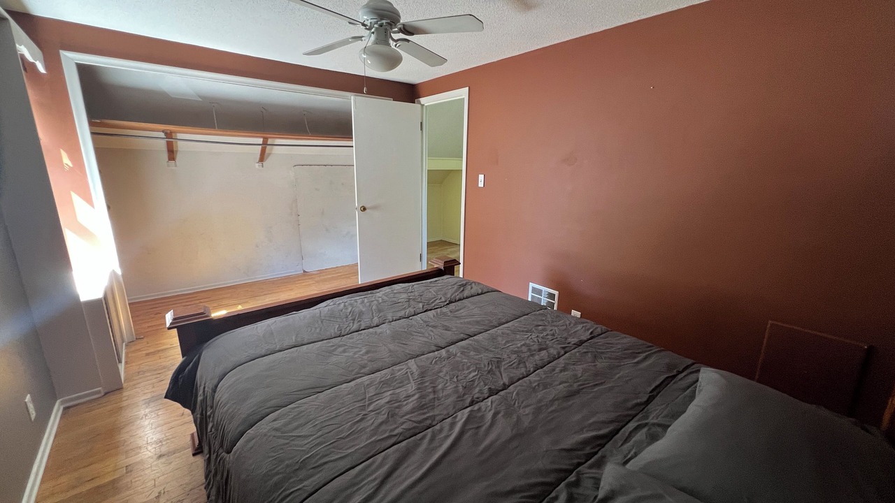 Photo of Bedroom in Flint