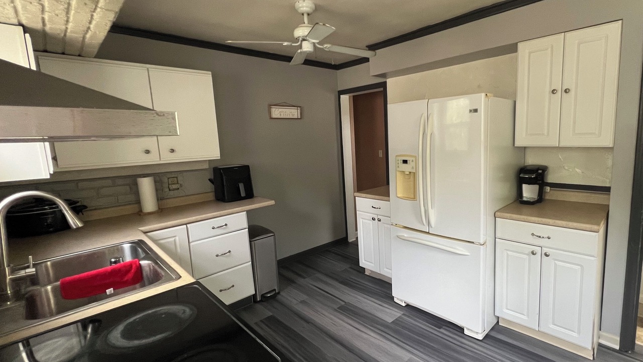 Photo of Kitchen in Flint