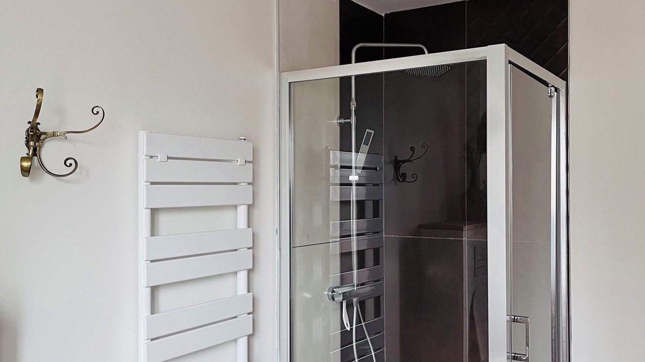 Photo of Bathroom in Clecy