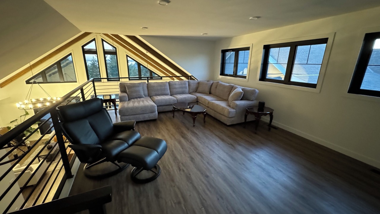 Photo of Livingroom in Parkland Beach