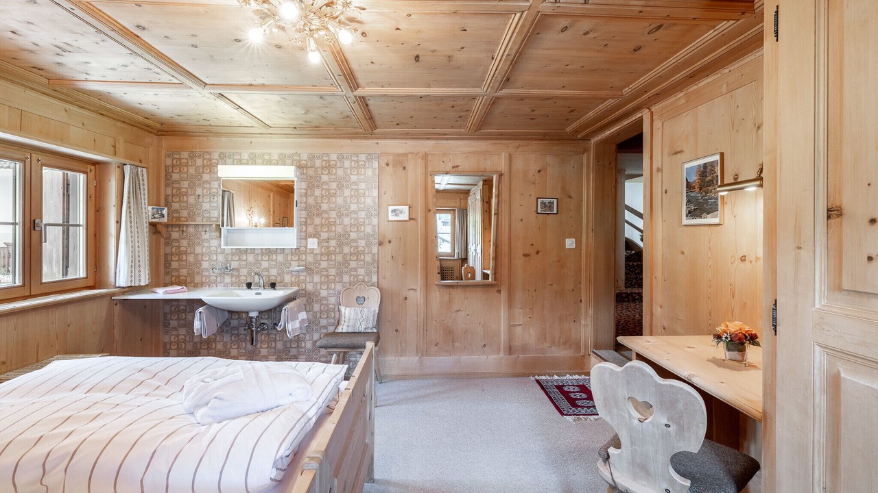Photo of Bedroom in Engadin Scoul