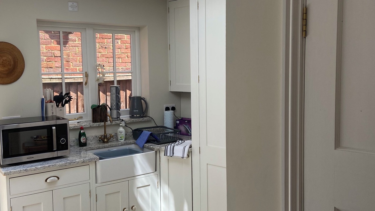Photo of Kitchen in Claygate