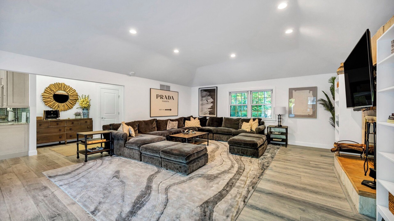 Photo of Livingroom in Noyack