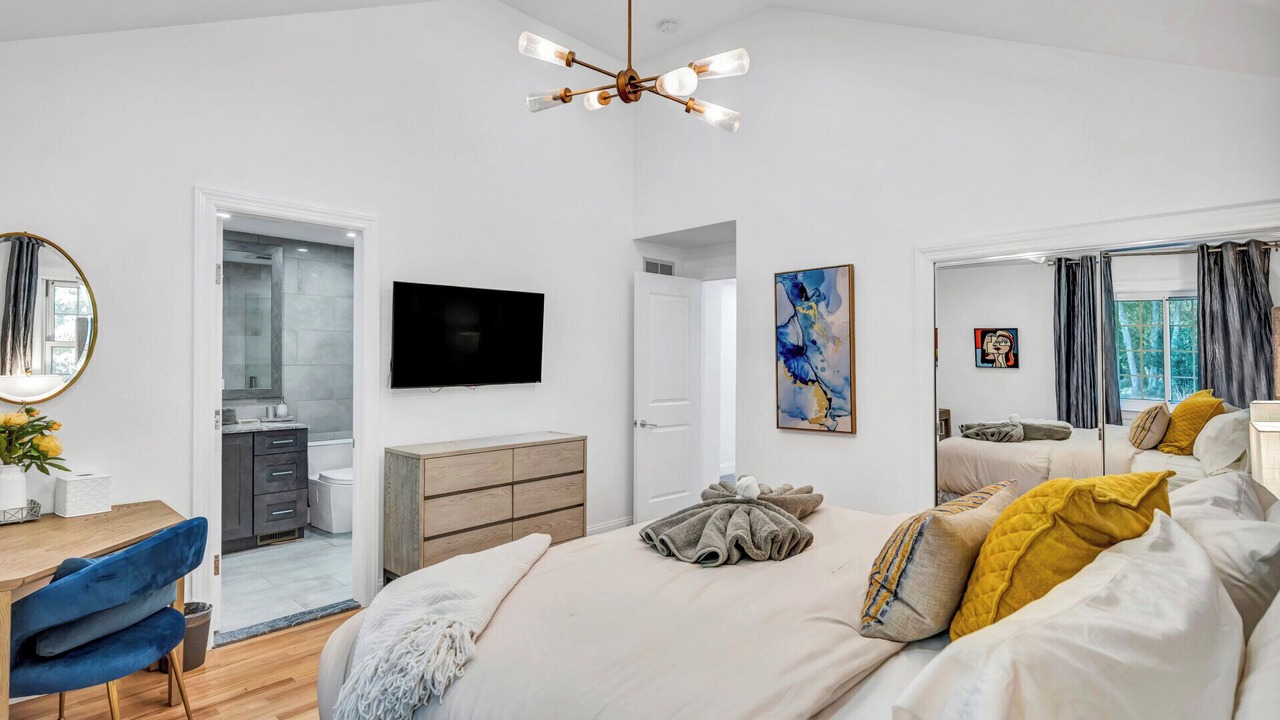 Photo of Bedroom in Noyack