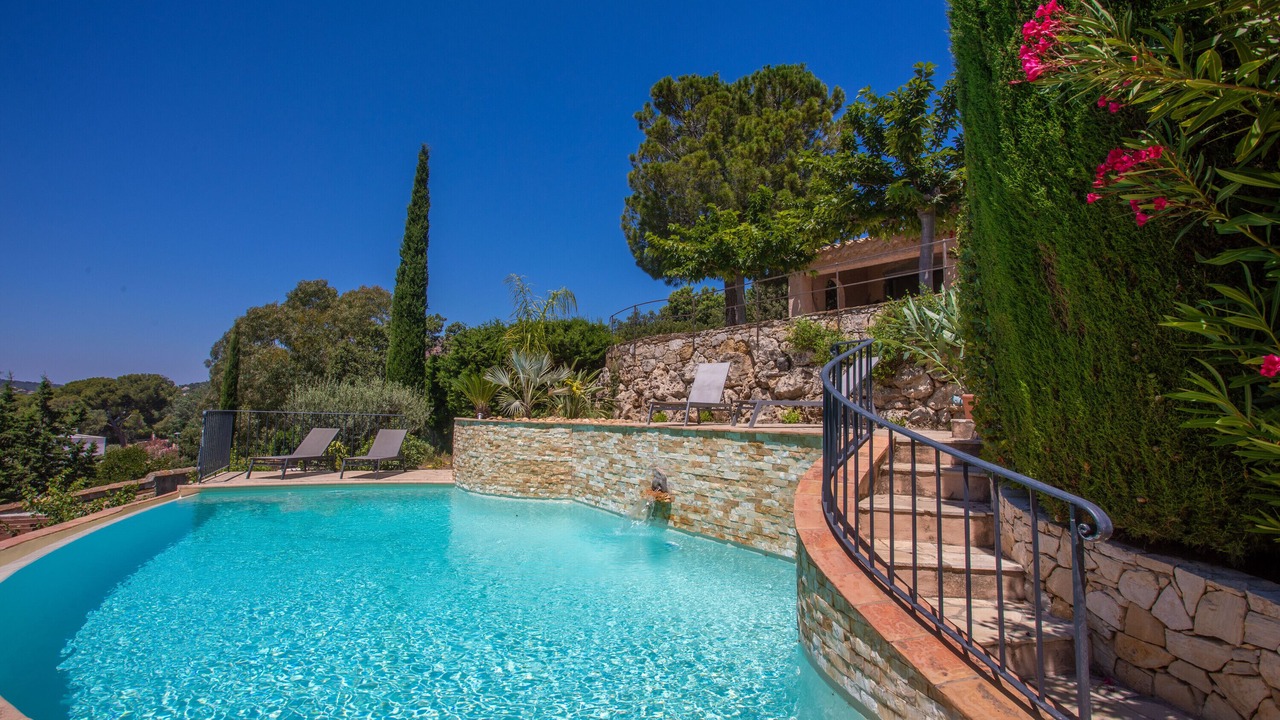Photo of Outdoor in Antheor