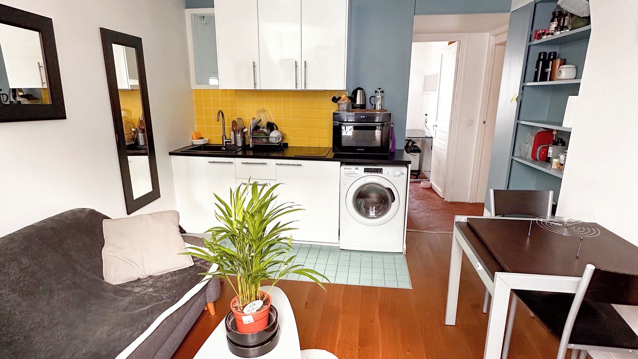 Photo of Livingroom in Combat