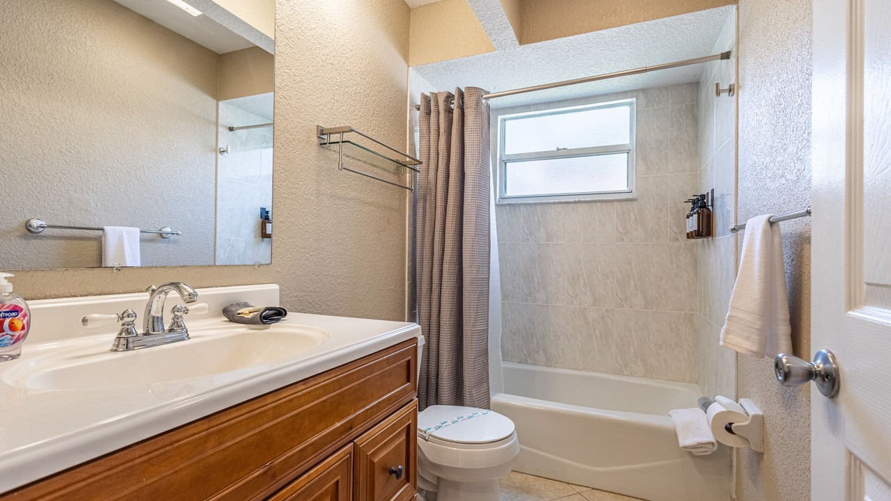 Photo of Bathroom in Country Oaks