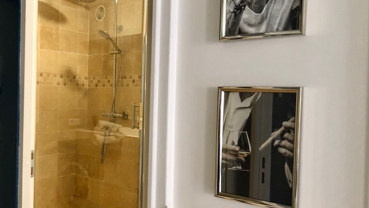 Photo of Bathroom in Metz-Centre – Ancienne Ville