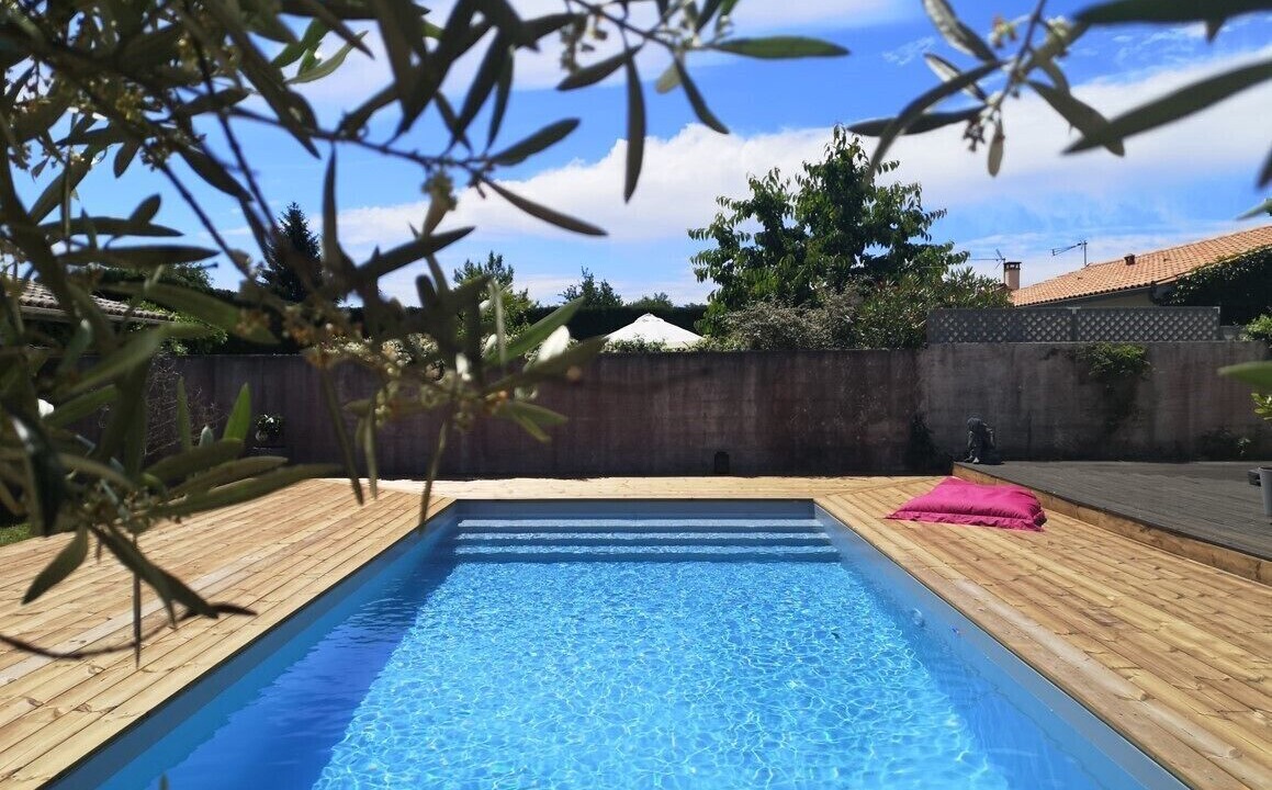 Photo of Outdoor in Saint-Medard-en-Jalles