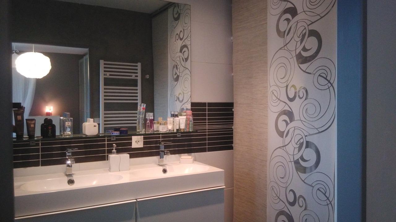 Photo of Bathroom in Saint-Medard-en-Jalles