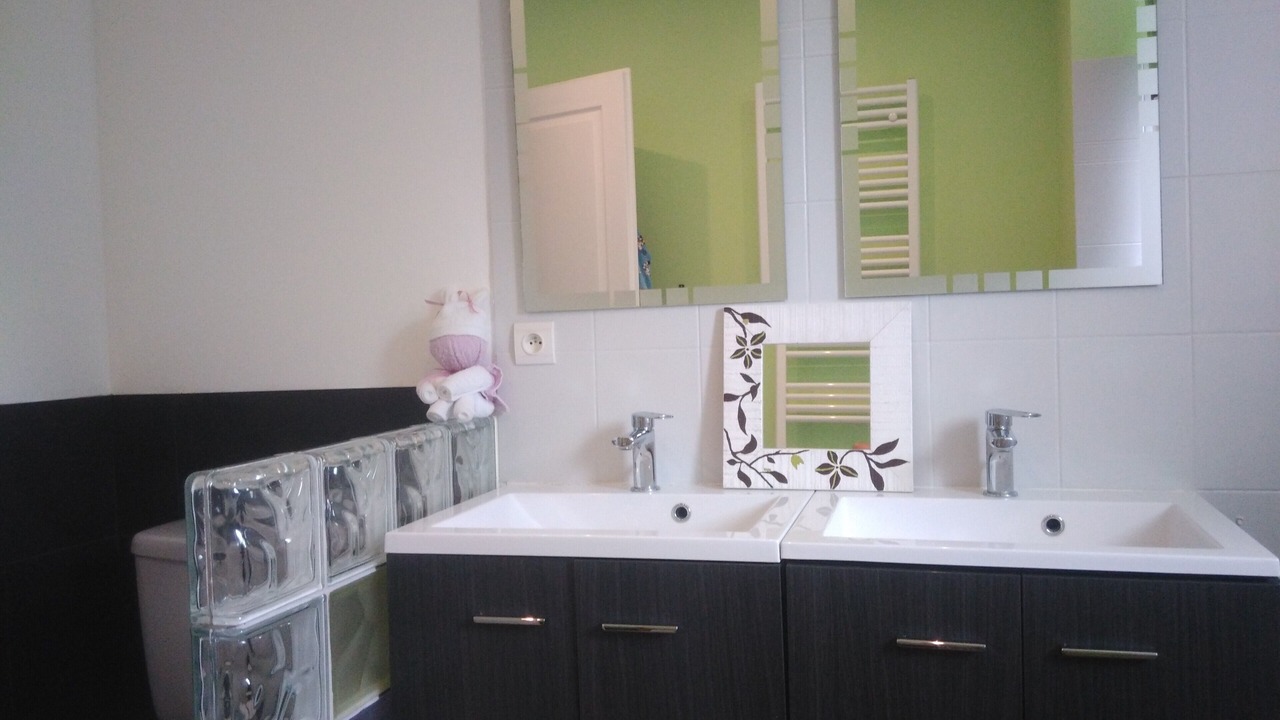 Photo of Bathroom in Saint-Medard-en-Jalles