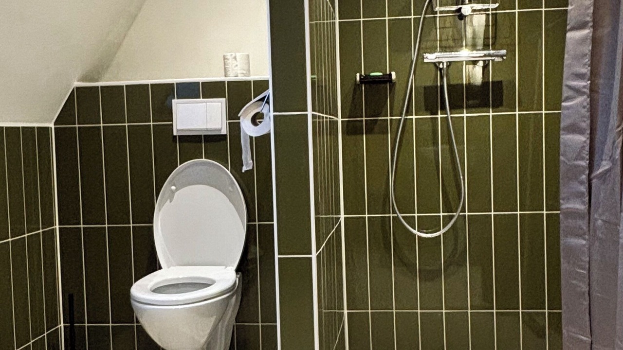 Photo of Bathroom in Huns