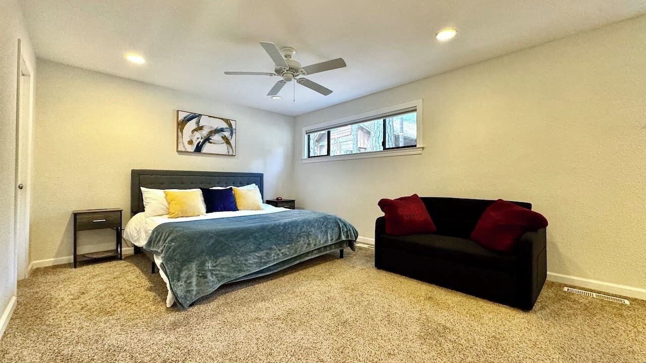 Photo of Bedroom in Pollock Pines