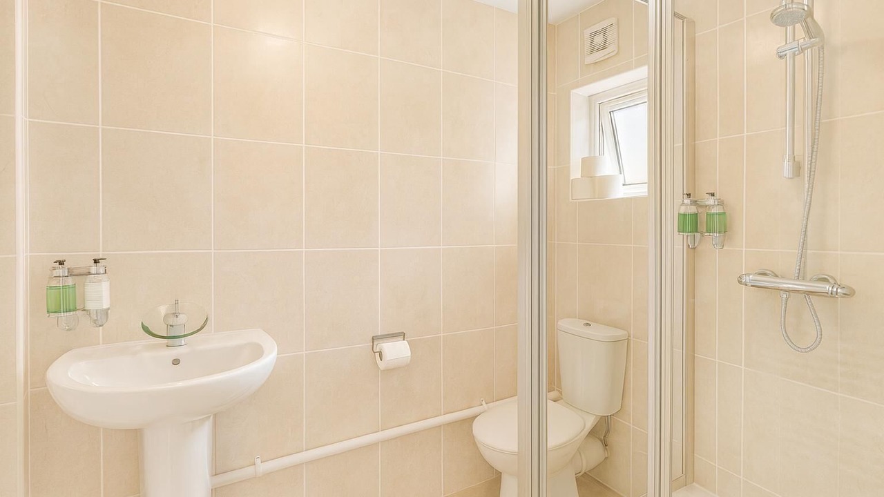 Photo of Bathroom in Grangetown