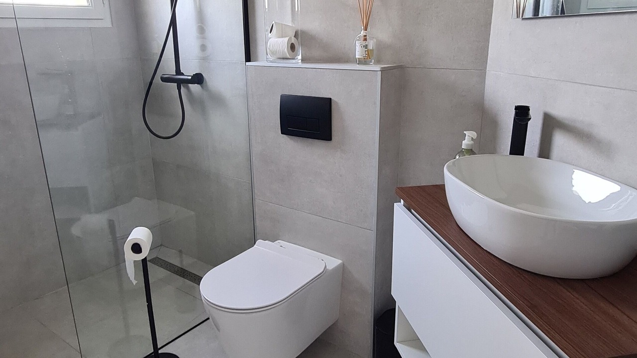 Photo of Bathroom in Pernes-les-Fontaines