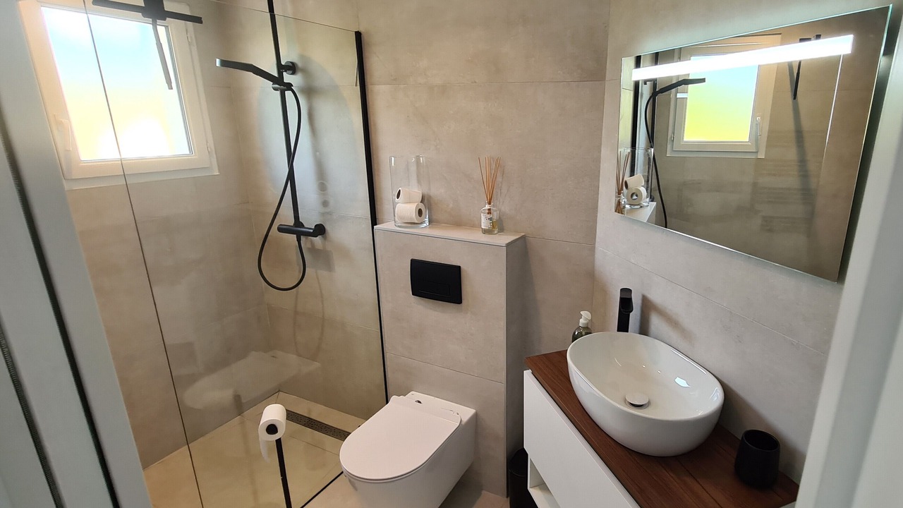 Photo of Bathroom in Pernes-les-Fontaines