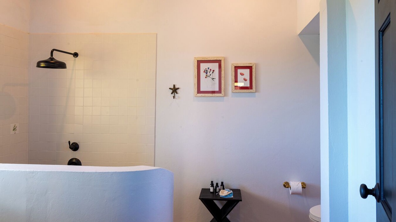 Photo of Bathroom in Little Trunk Bay