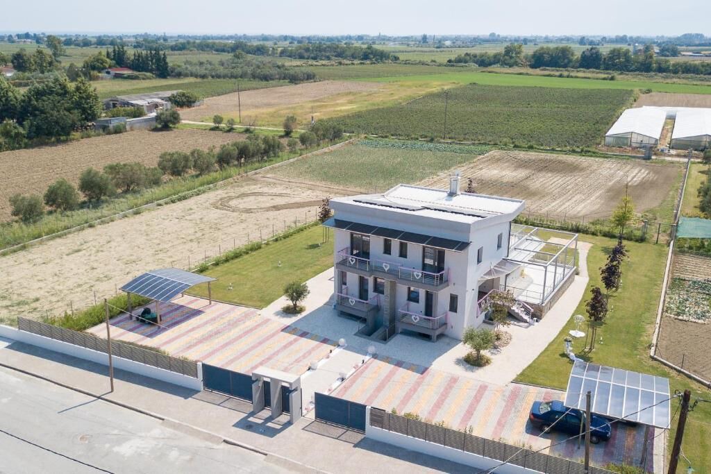Photo of Outdoor in Korinos