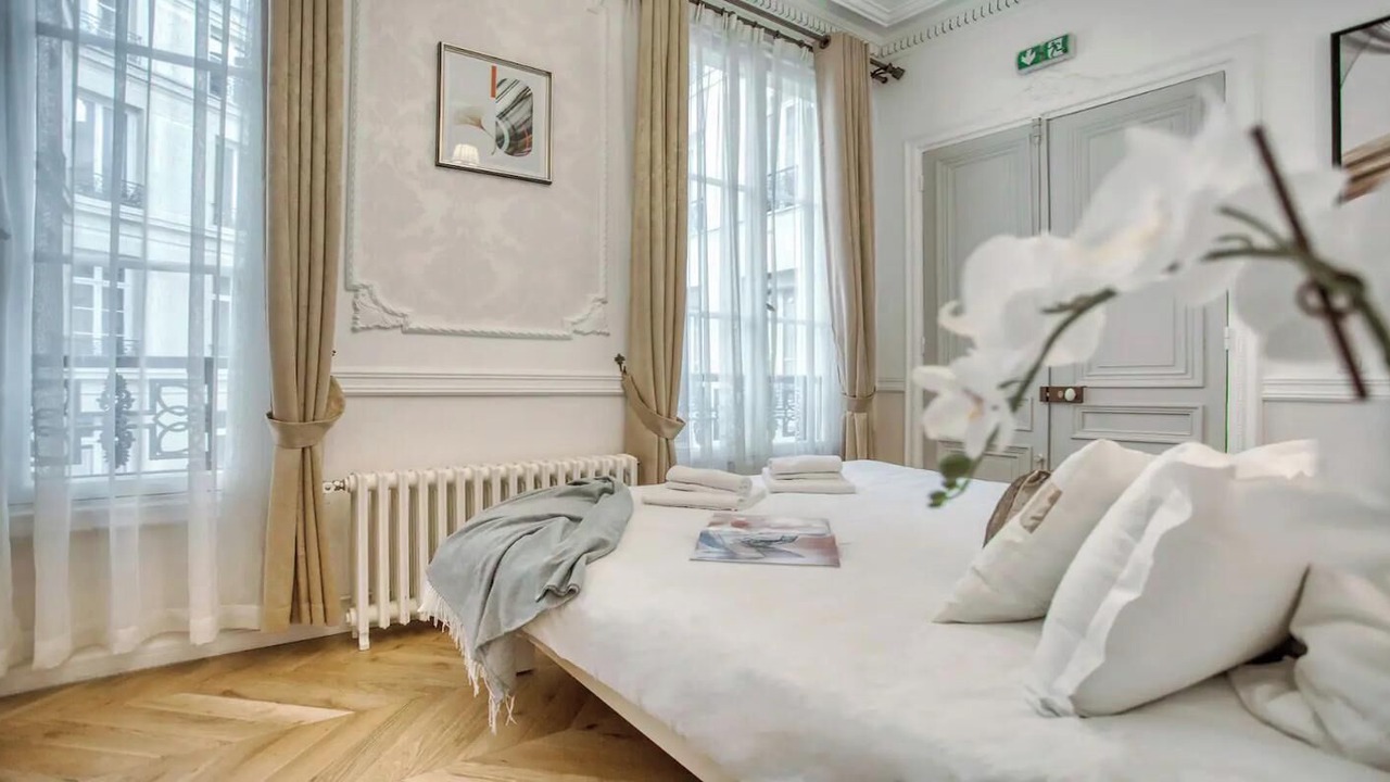 Photo of Bedroom in Chaussee-d'Antin