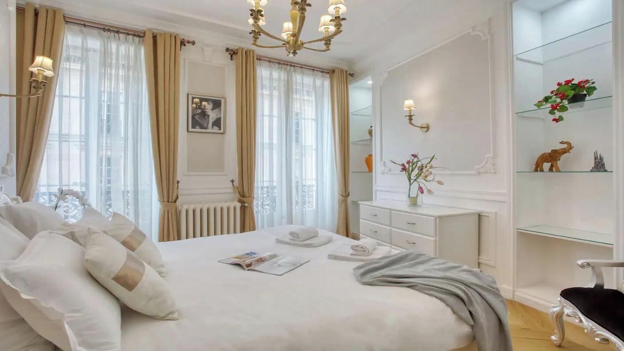 Photo of Bedroom in Chaussee-d'Antin