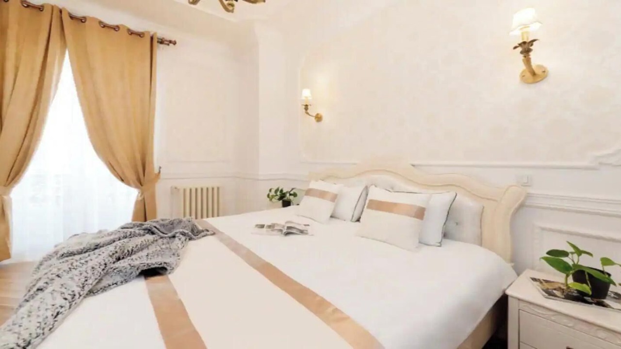 Photo of Bedroom in Chaussee-d'Antin