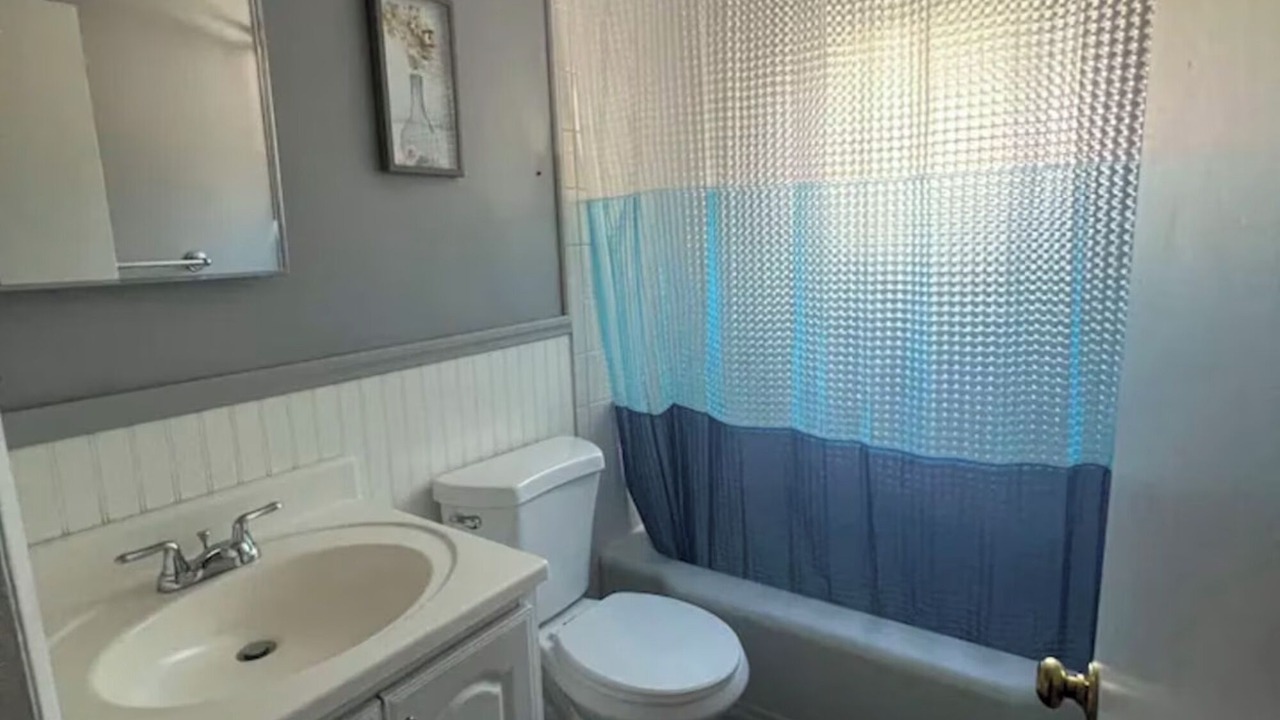 Photo of Bathroom in Flint