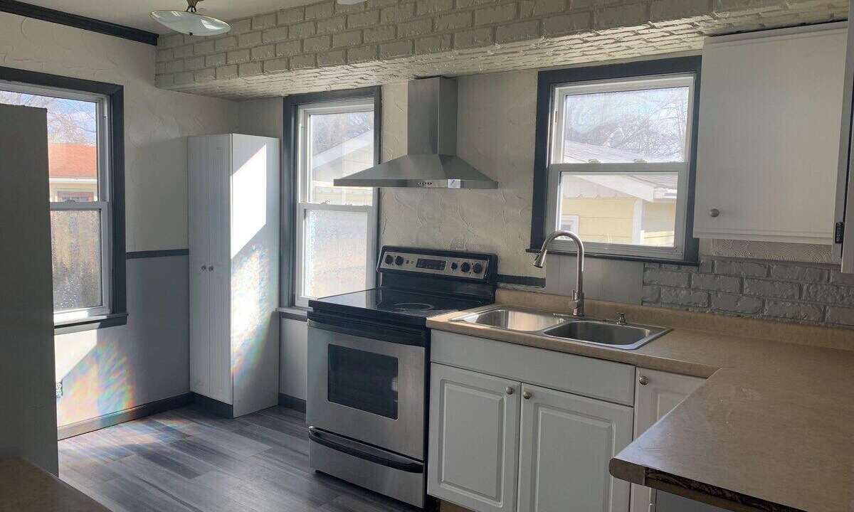Photo of Kitchen in Flint