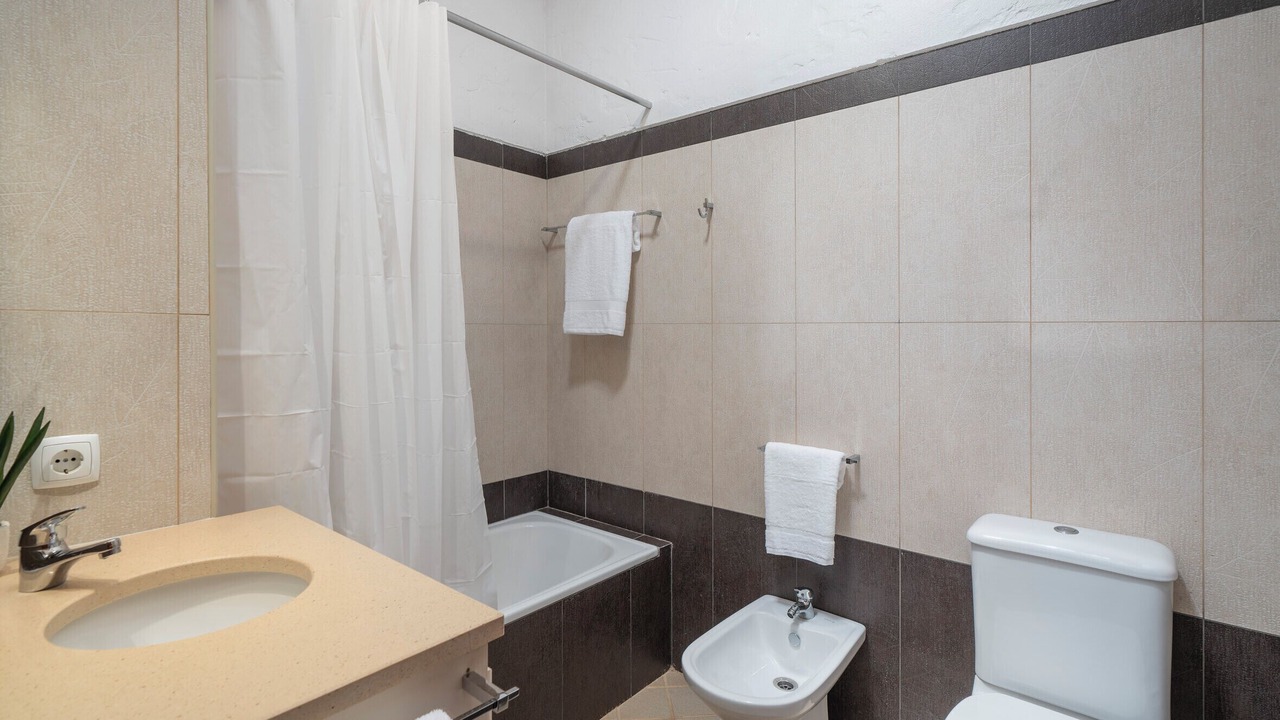 Photo of Bathroom in Lombada Velha