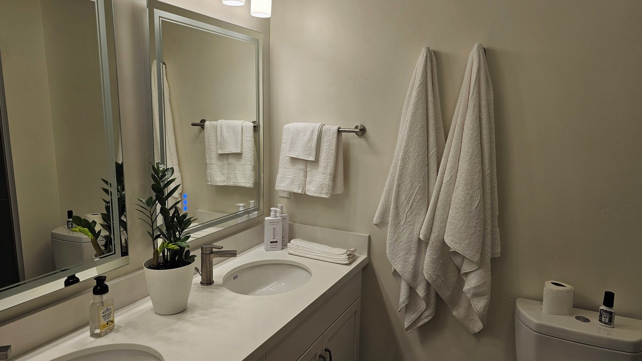 Photo of Bathroom in Los Alamos