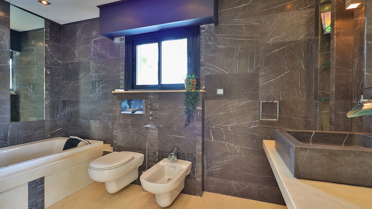 Photo of Bathroom in Antheor