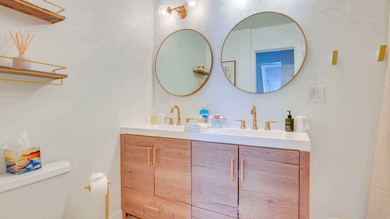 Photo of Bathroom in Lake Fenton
