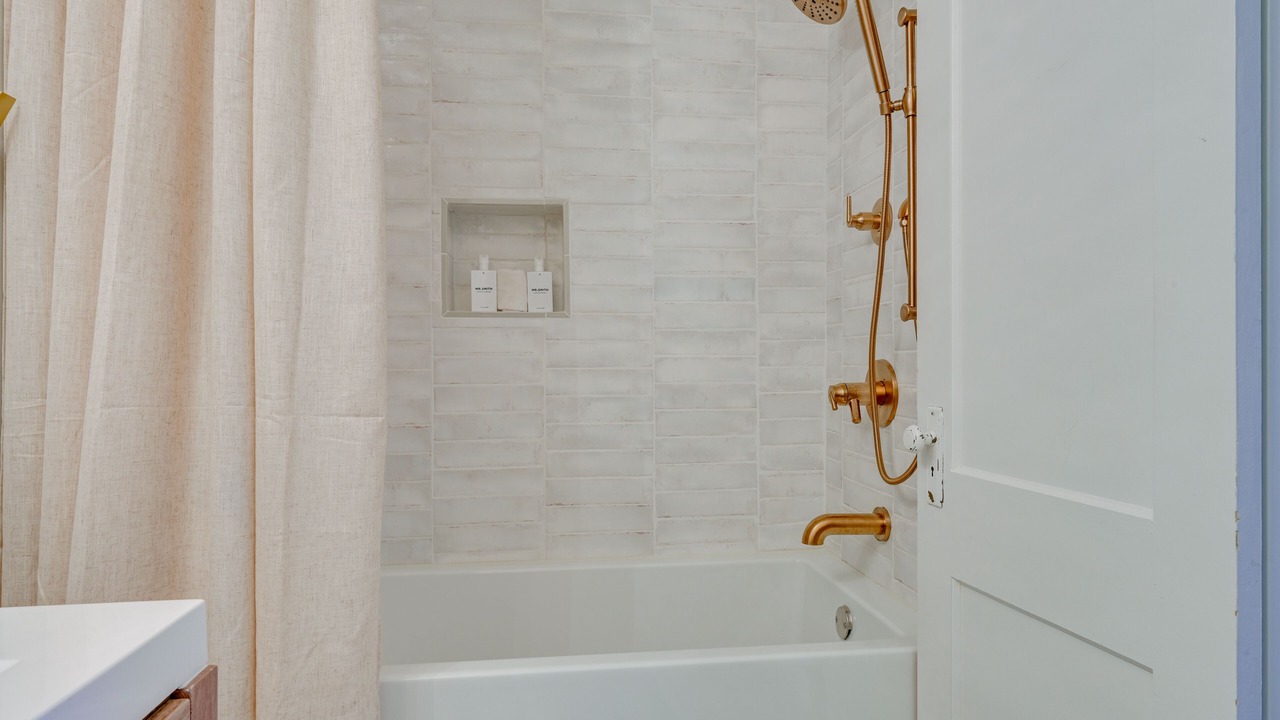 Photo of Bathroom in Lake Fenton