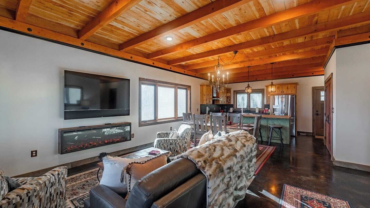 Photo of Livingroom in Livingston