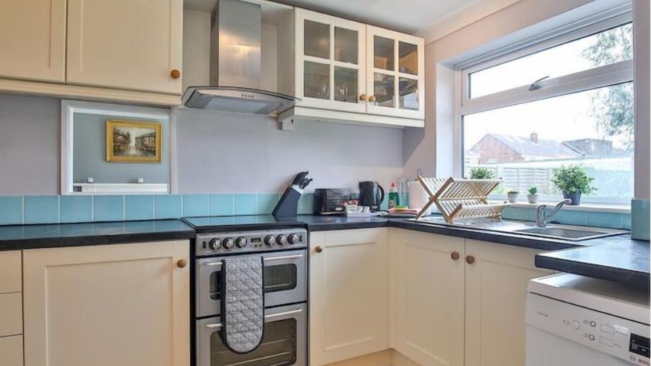 Photo of Kitchen in Old Windsor