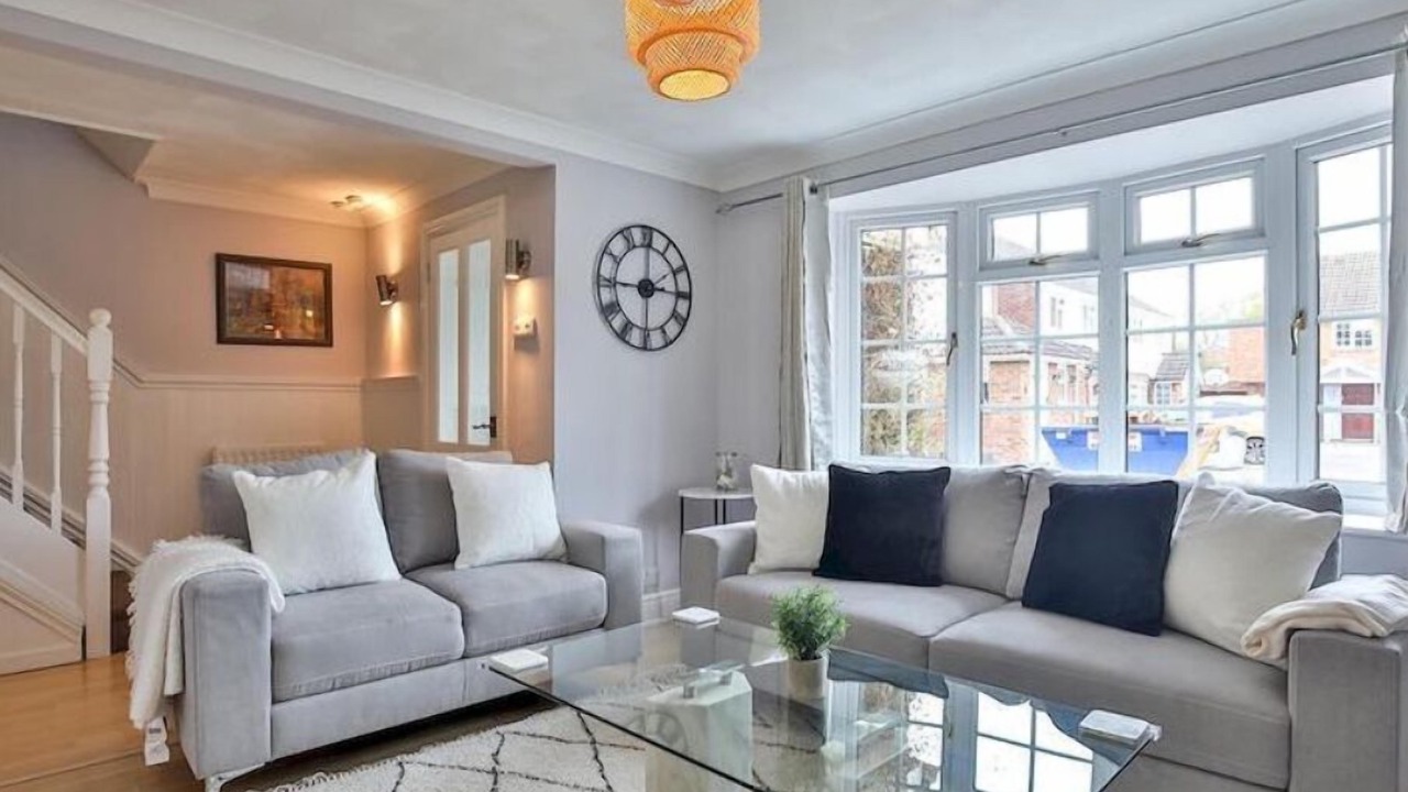 Photo of Livingroom in Old Windsor
