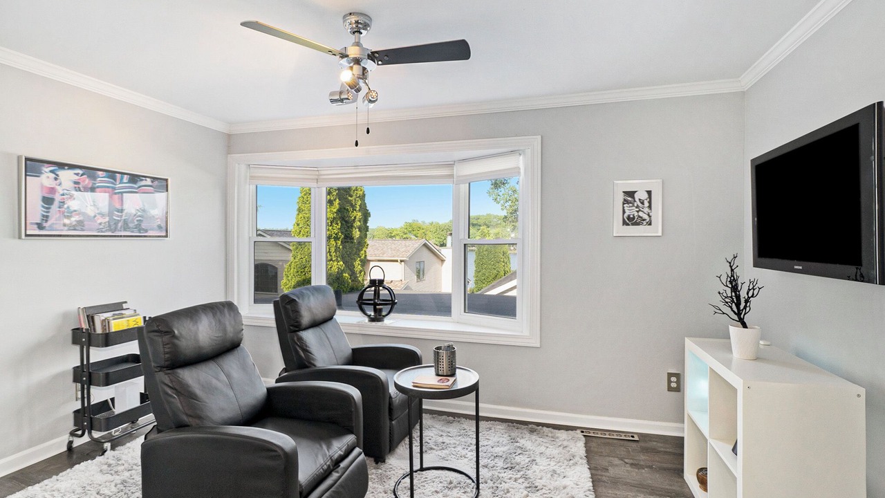 Photo of Livingroom in Fenton