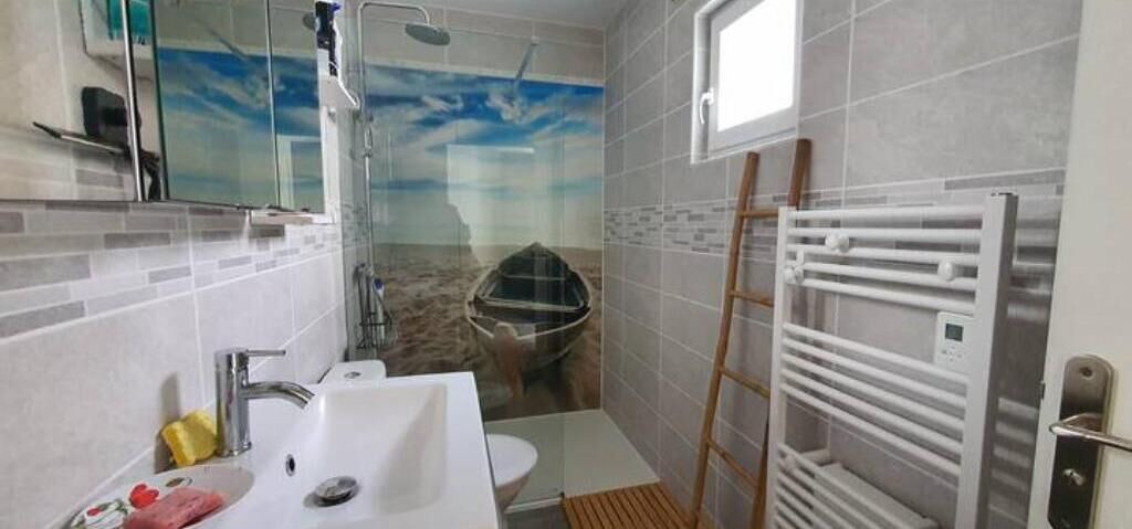Photo of Bathroom in Cognac
